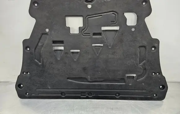 Volvo XC90 Engine splash shield/under tray 32226491
