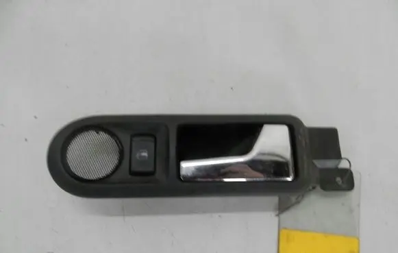 Volkswagen PASSAT B5 Rear door interior handle 