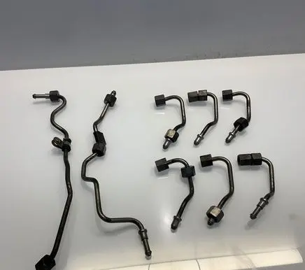 Mercedes-Benz S W221 Fuel injector supply line/pipe A6420700800 6420700800 A6420701433