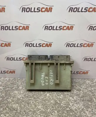 Coolant fan relay