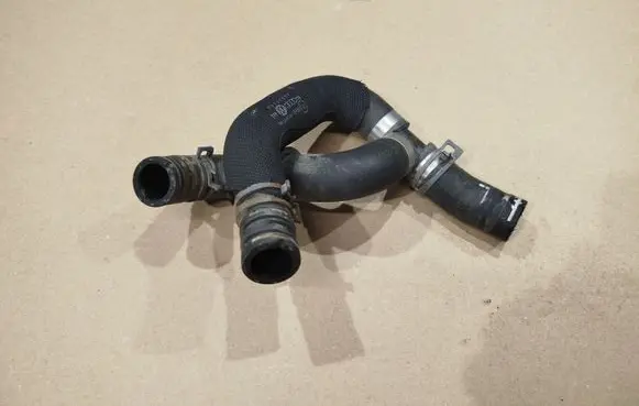 Volkswagen Crafter Engine coolant pipe/hose 2N0122058