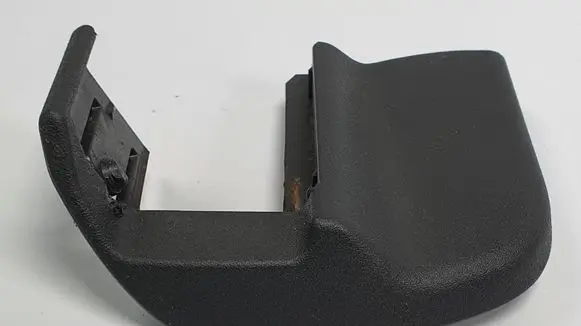 Ford Focus Rear seat rail trim cover 30615630