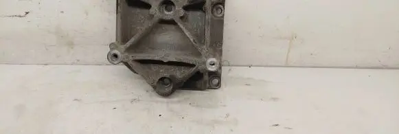 Peugeot 307 A/C compressor mount bracket 9636693680
