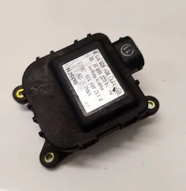 Audi A4 S4 B5 8D Air flap motor/actuator 0132801116