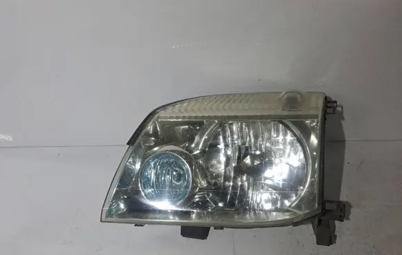 Nissan X-Trail T30 Headlight/headlamp