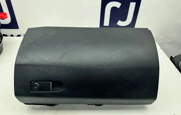 Mercedes-Benz E W212 Glove box A2126803191