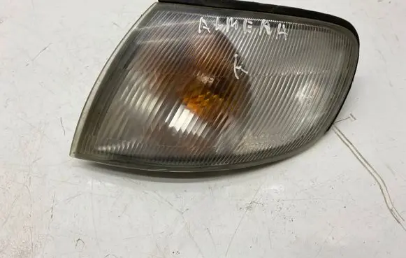 Nissan Almera Front indicator light