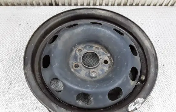 Volkswagen Golf IV R14 steel rim 1J0601027J