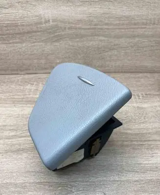 Mercedes-Benz E W211 Car ashtray A2118100730 550C0329000