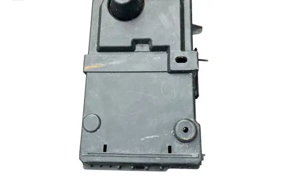 Ford Focus Battery box tray AM5110723ad C8C9A
