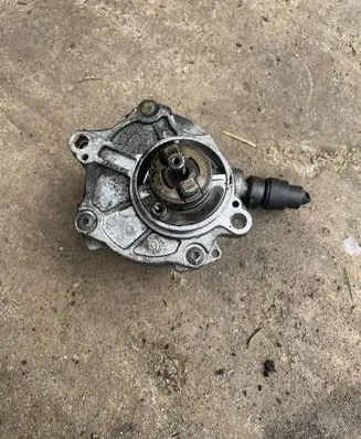 Mercedes-Benz ML W163 Vacuum pump