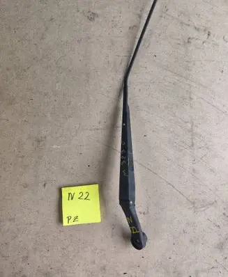 Mazda 323 F Front wiper blade arm 4986599