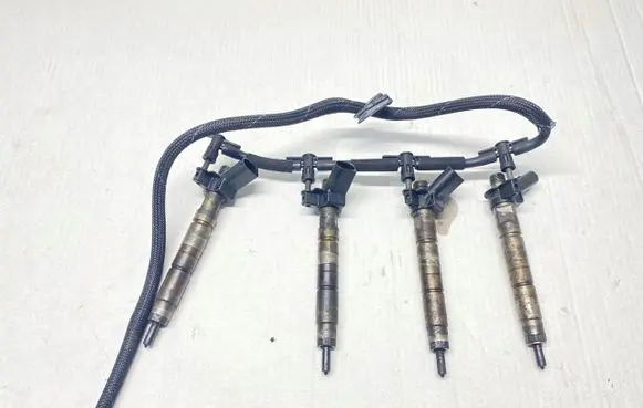 BMW 3 E92 E93 Fuel injectors set 