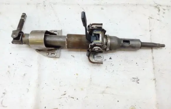 Volvo S40, V40 Steering wheel axle