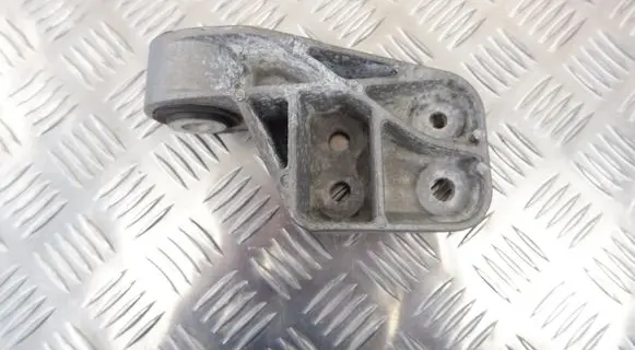 Toyota Prius (XW50) Engine mounting bracket 123640T020