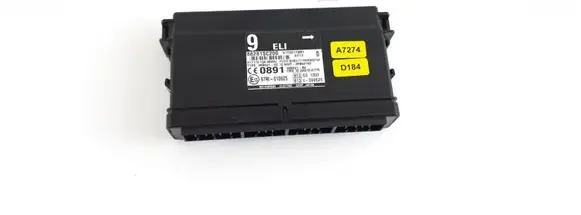 Subaru Forester SH Comfort/convenience module 88281SC200 X1T22173M1