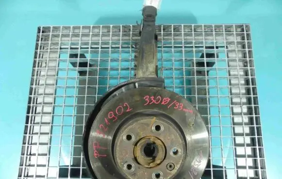 Volkswagen Touareg I Front wheel hub spindle knuckle 7L0407258A IMPRK1293881