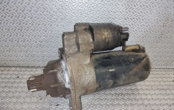 Volkswagen Transporter - Caravelle T5 Starter motor 0001125605 02M911023Q