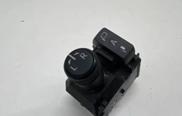 Toyota C-HR I Wing mirror switch 84872F4030