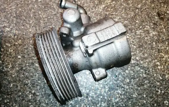 Fiat Doblo Power steering pump 51869236 28154636