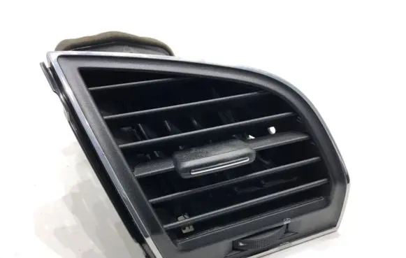 Skoda Fabia Mk3 (NJ) Dashboard side air vent grill/cover trim 6V0819702