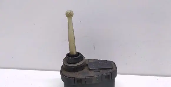 BMW 3 E36 Headlight level adjustment motor 0307851327