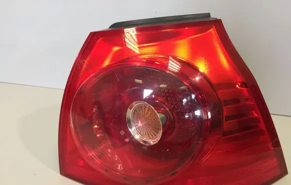 Volkswagen Golf V Rear/tail lights 1K6945096E 028490202B 00944507