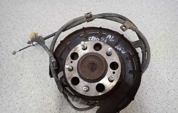 KIA Ceed Front wheel hub spindle knuckle