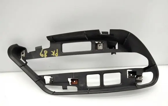 Mercedes-Benz C W204 Fog light bracket A2048852814