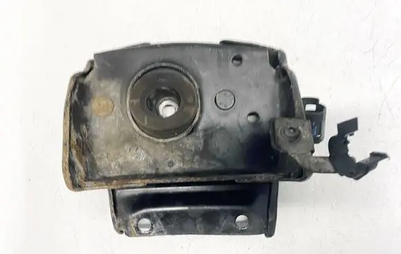 Citroen Xsara Picasso Engine mount bracket