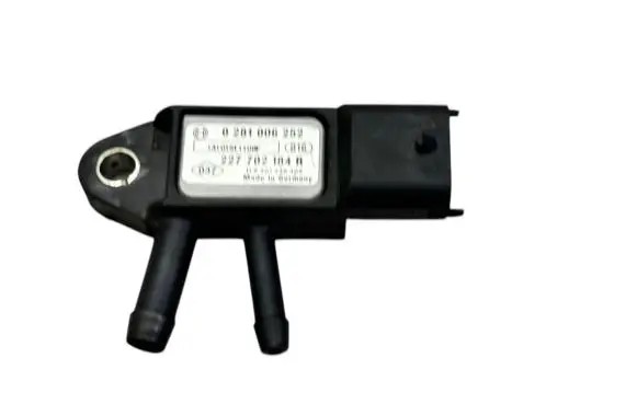 Renault Megane III Exhaust gas pressure sensor 227702184R 141015T1108F 0281006252