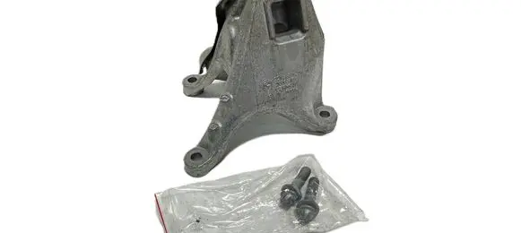 BMW 3 G20 G21 Engine mounting bracket 6876206 41273