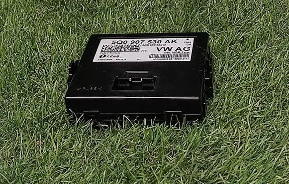 Skoda Octavia Mk2 (1Z) Gateway control module 5Q0907530AK 5Q0907530D