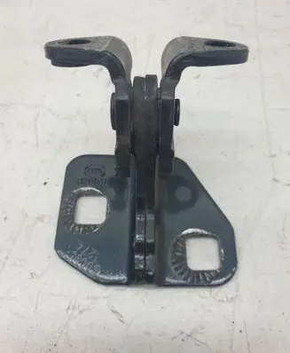 Tesla Model S Front door upper hinge 1120038