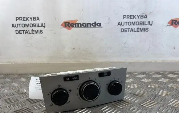 Opel Zafira B Climate control unit 13201299