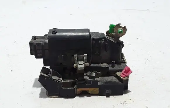 Renault Kangoo I Front door lock 8200727508