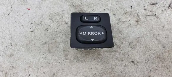 Toyota Yaris Wing mirror switch 769746 183574