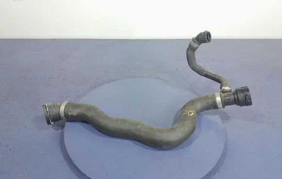 BMW X3 E83 Engine coolant pipe/hose 9797615