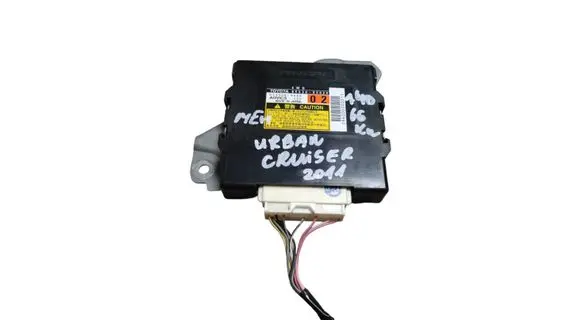 Toyota Urban Cruiser (XP110) Gearbox control unit/module 8963052020 8983102020 0795009400
