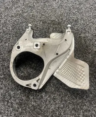 Porsche Macan (95B) Engine mounting bracket 95B399331B 95B399299