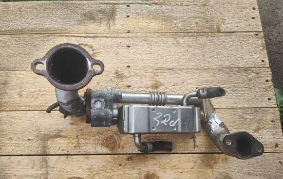 Mazda 3 II EGR valve cooler R2AA20304 60620250850 18111A000010