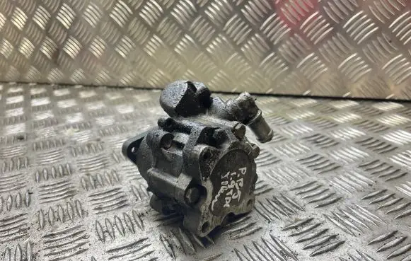 Volkswagen PASSAT B5 Power steering pump