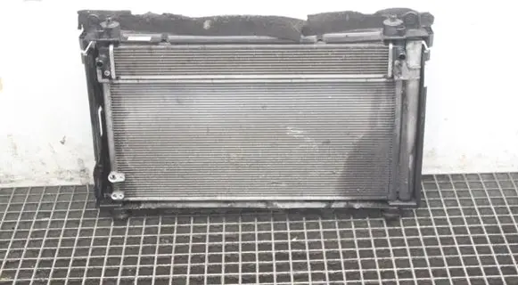 Toyota Auris 150 Radiator set 160400T490 MF4227504594