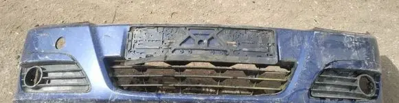 Opel Astra H Front bumper melynas