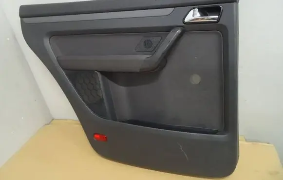 Volkswagen Touran I Coupe rear side trim panel