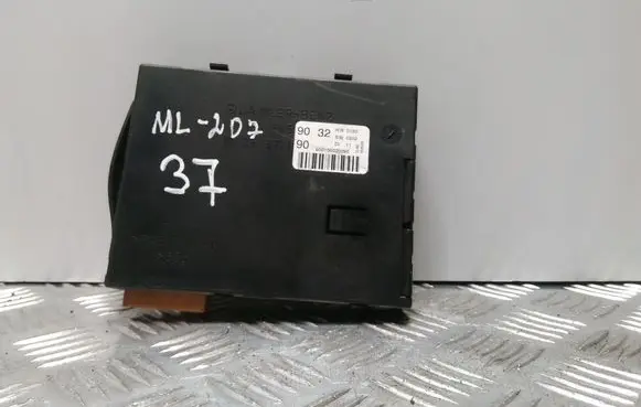 Mercedes-Benz ML W163 Comfort/convenience module A1635459032 05371390