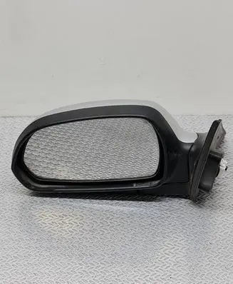Hyundai Elantra Front door electric wing mirror E11026024 KD9104
