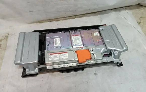 Volkswagen Jetta VI Hybrid / electric car battery 5C6915590D