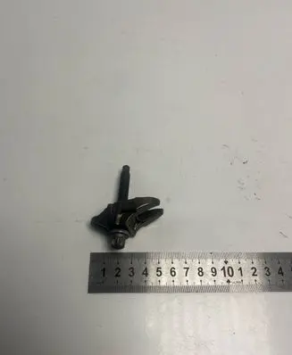 Audi A4 S4 B7 8E 8H Fuel Injector clamp holder 23831