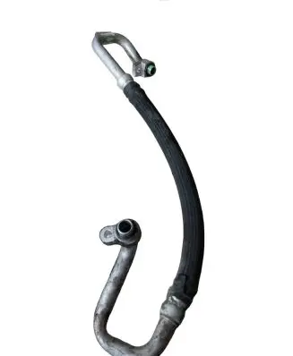 Chevrolet Trax Air conditioning (A/C) pipe/hose 95353075